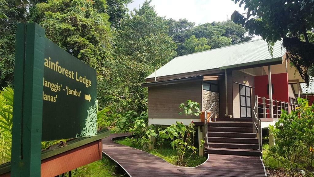 Hotel Mulu National Park Exterior foto
