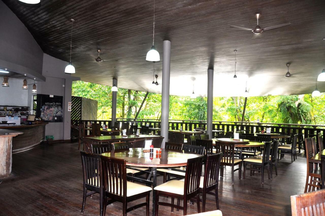 Hotel Mulu National Park Exterior foto